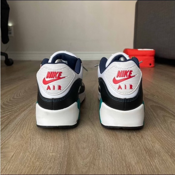 SOLD - KEN GRIFFEY JR. x AIR MAX 90 ‘BACKWARDS CAP’ - Picture 2 of 8